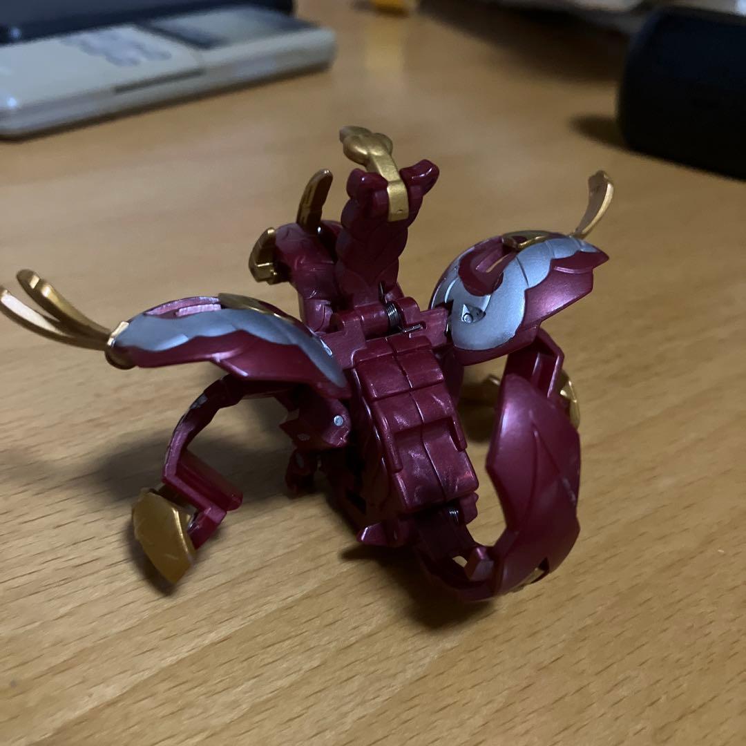 爆丸　コロコロ限定　瞬ガリュウ真紅version