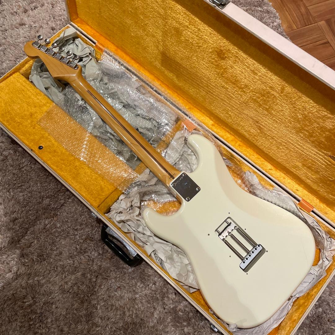 Fender Japan ST57 ホワイト 1976-1977