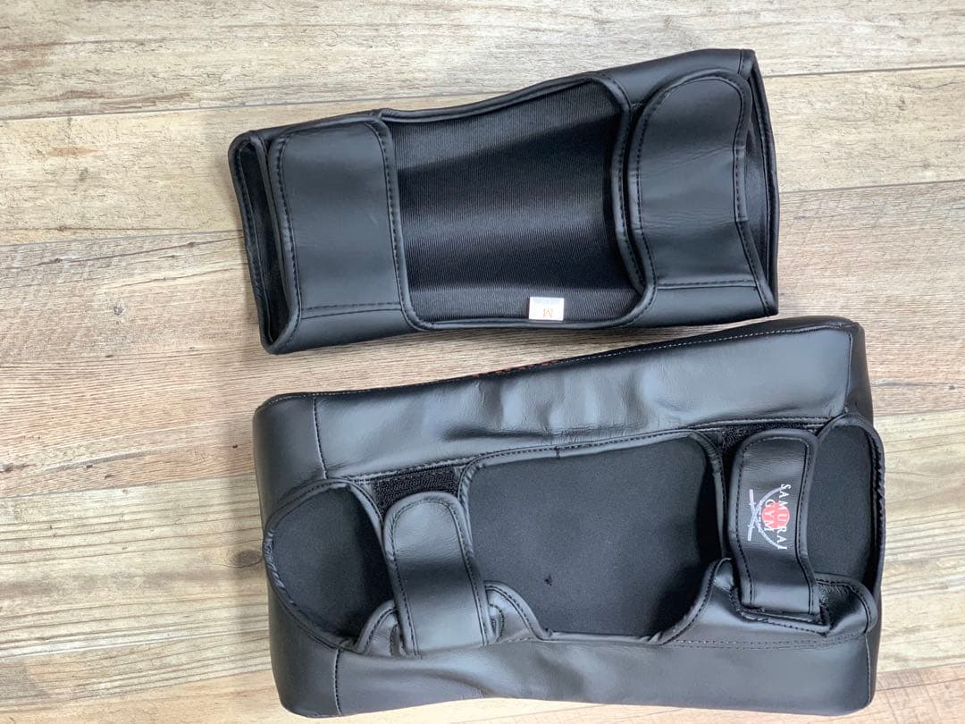 カーフキックミット ダブル　【本革】左右利用できます