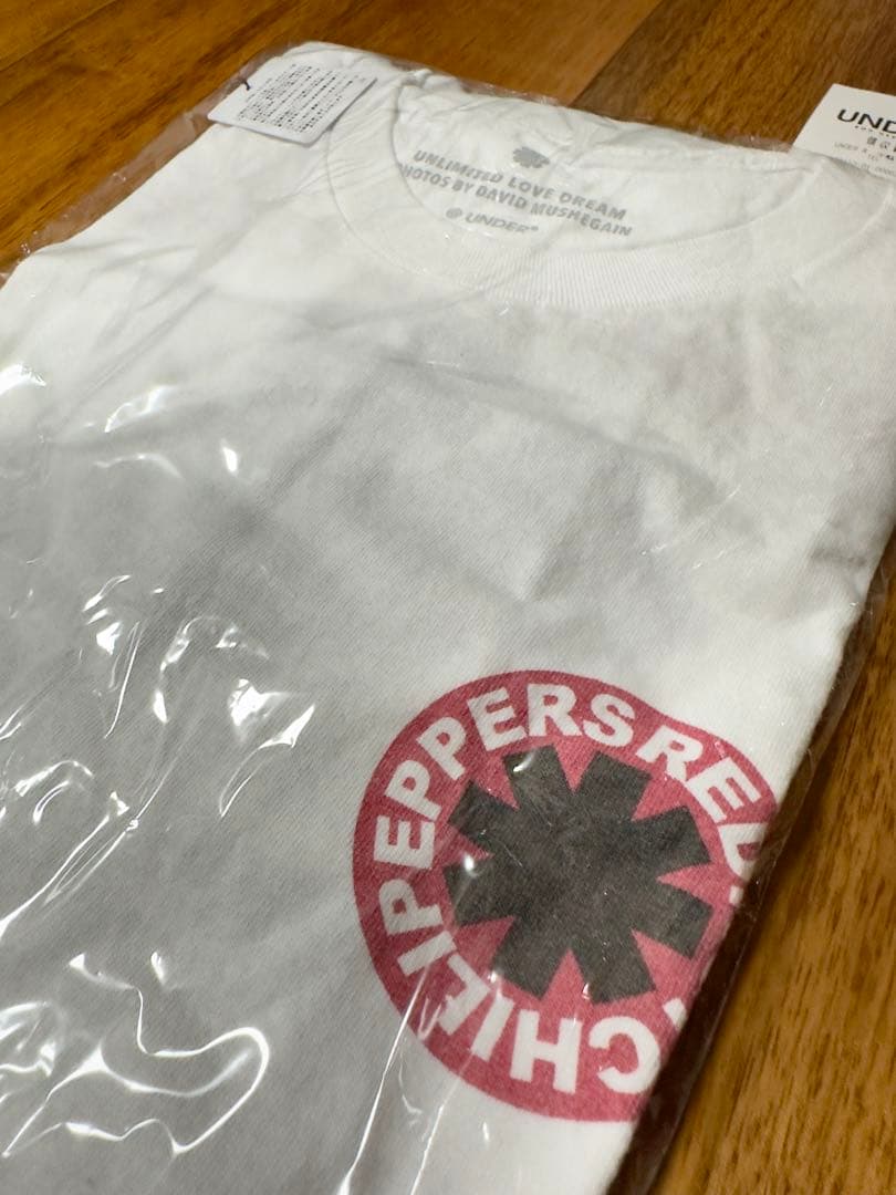 RED HOT CHILI PEPPERS Tシャツ UNDER Rロンハーマン