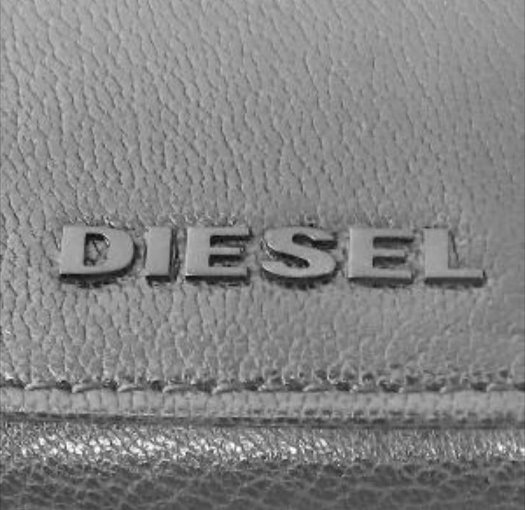 ディーゼル ブラック レザー キーケース 新品 X06640　6連　メンズ