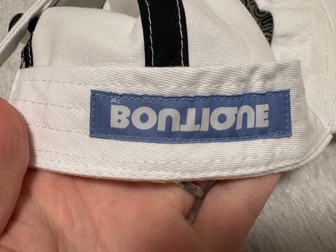 BOUTIQUE NEAT 金子恵治47 Brand キャップ ホワイト