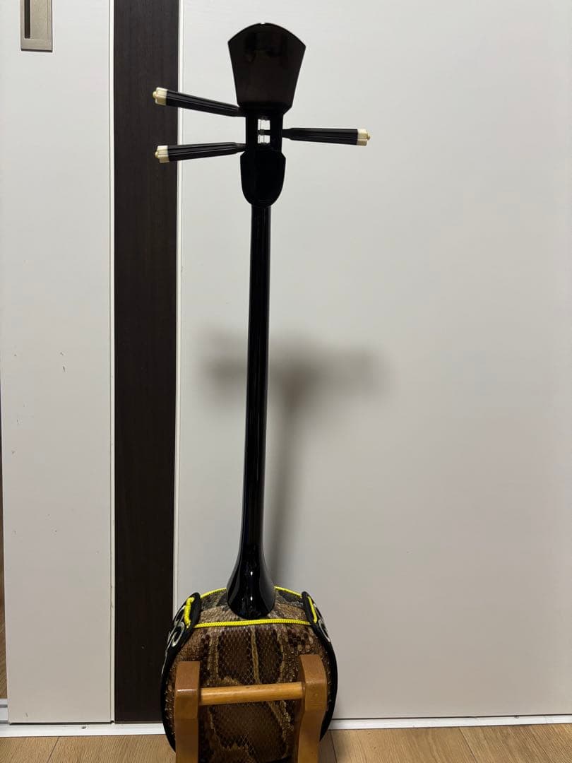 沖縄三線　ユシの実　真壁型