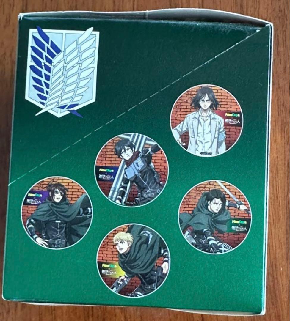 【新品未開封】進撃の巨人×NewDaysコラボ　缶バッジ 1BOX 全10種