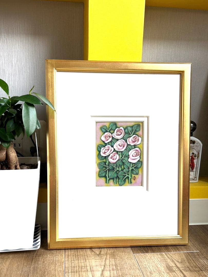 七宝焼額絵　バラの絵画 金色フレーム付き 横 33cm 縦41cm