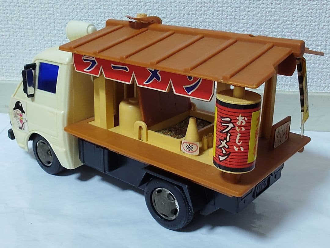 トーキングアクション　ラーメン屋 昭和レトロ　ミニカー