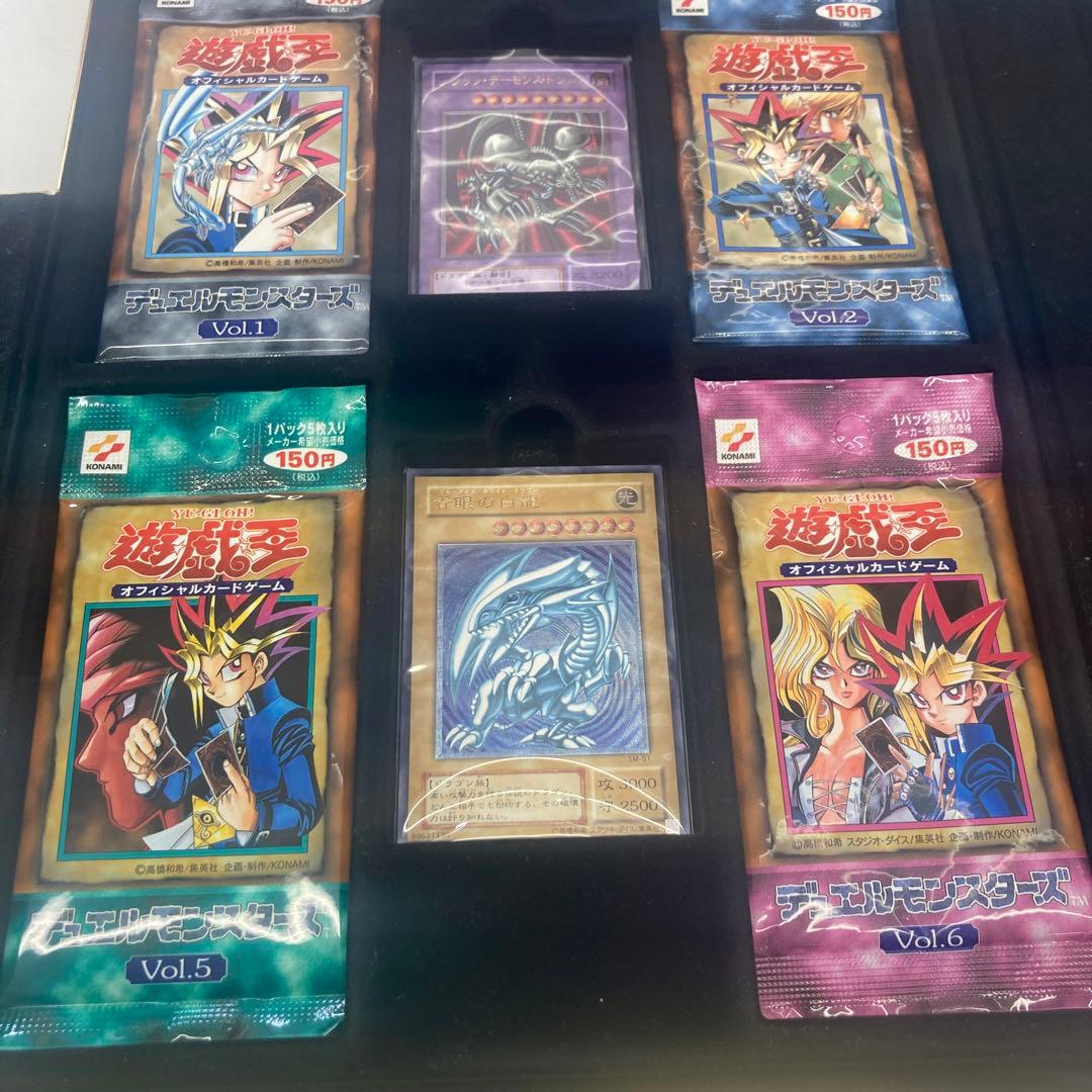 遊戯王■Vol.1-Vol.7未開封レリブル青眼の白龍レリーフ真紅眼の黒竜セット