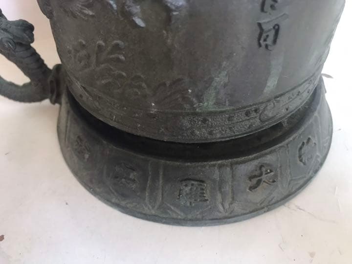 鐘，古銅製，時代物，古美術品，高31cm，重4100克