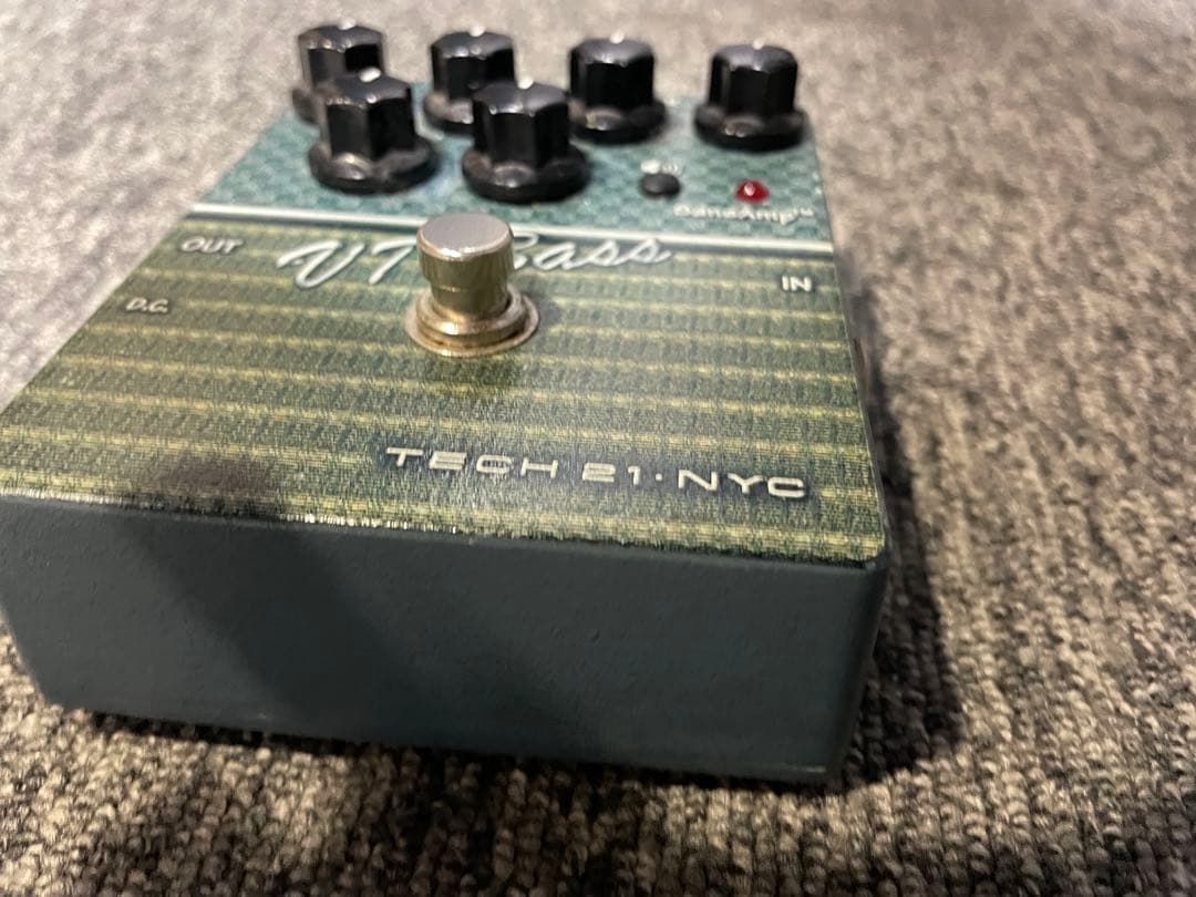 TECH21 Sansamp VT Bass アンプシミュレーター