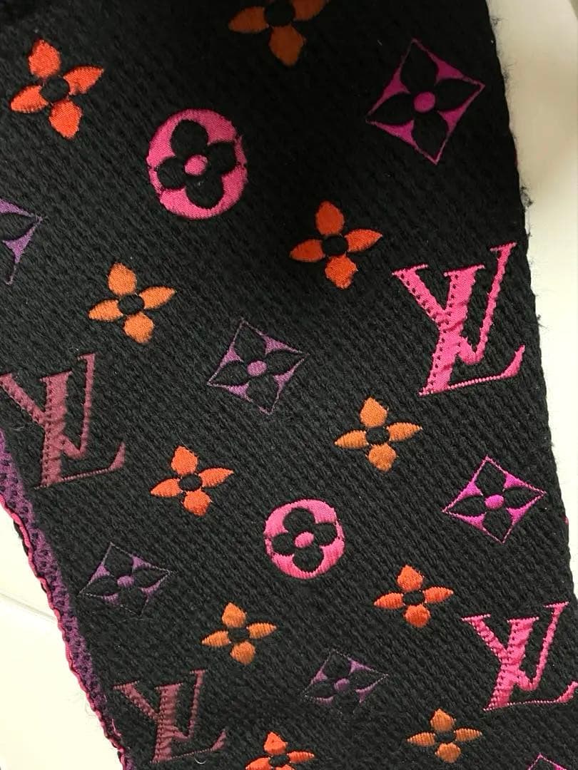 【年始お年玉値下】レア！ルイヴィトン マフラー エシャルプ ブラックレインボー