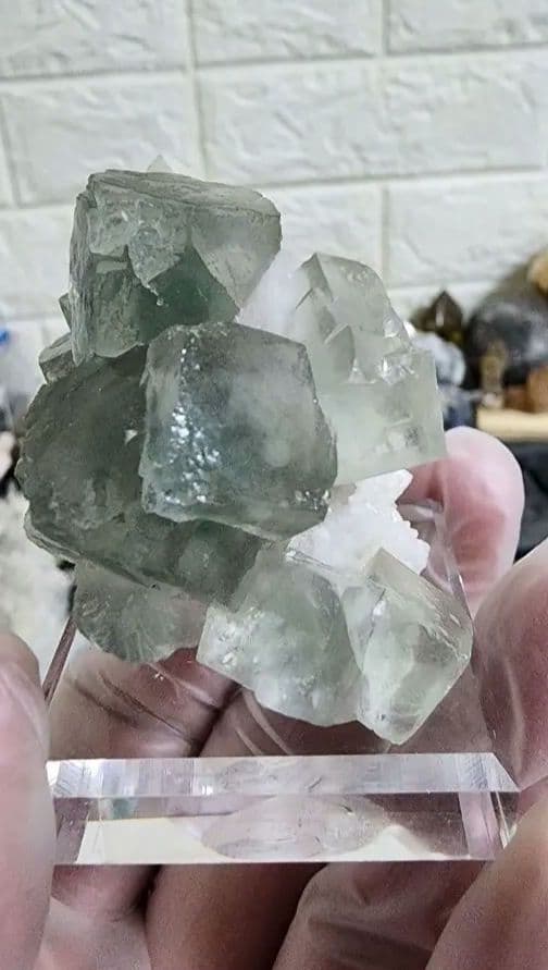 フローライトと石英の結晶キャンドルクォーツ