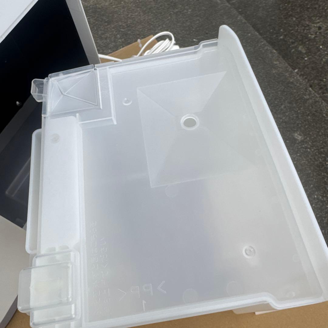 DRY & LAUNDRY 除湿機 ホワイト