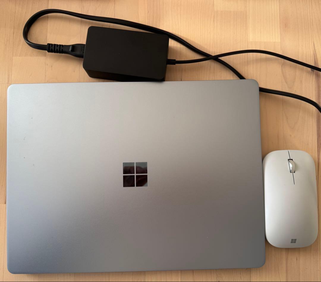 イ*中様 Surface Laptop Go 3 (i5/8GB/256GB)