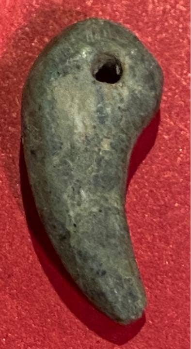 【勾玉・管玉】勾玉 曲玉 古墳時代 出土品 翡翠 緑石 考古 古美術 アート