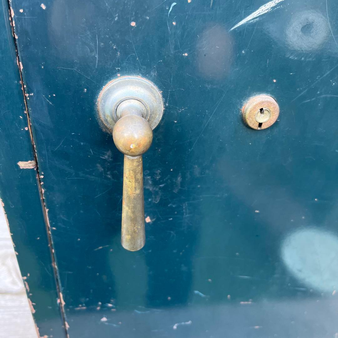 1960Sヴィンテージスチールキャビネット