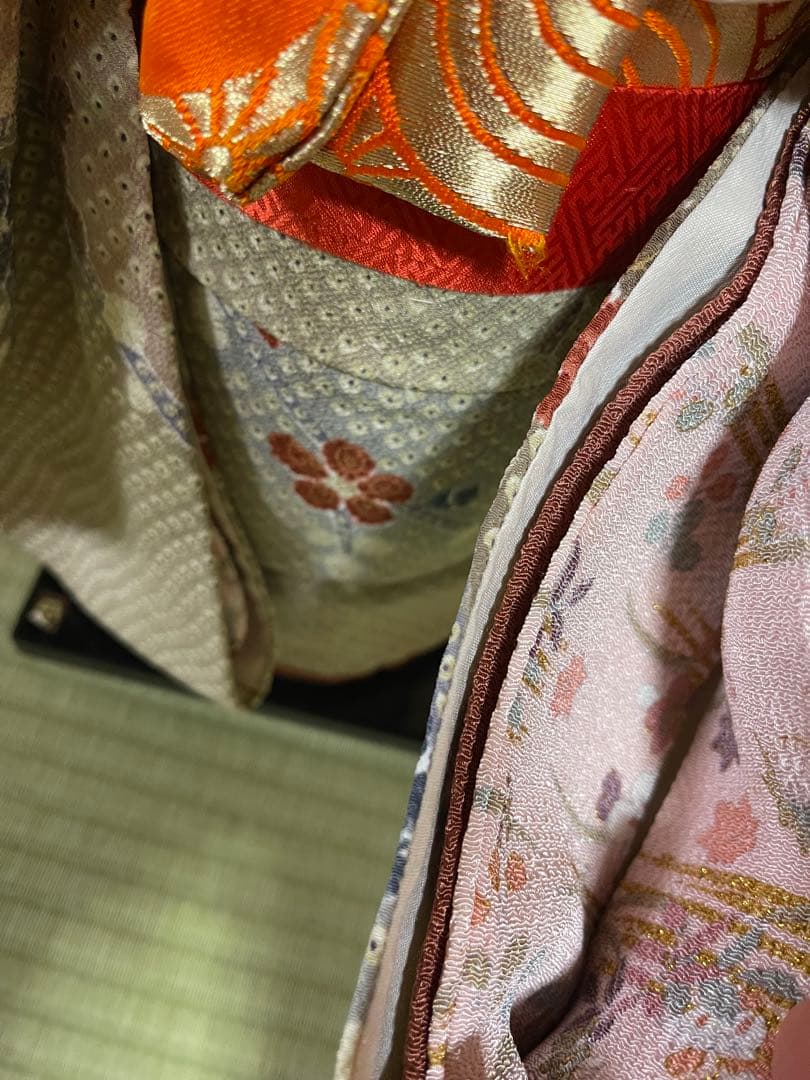 ほぼ新品⭐︎未使用　市松人形 女の子　節句　多色花柄着物 黒髪　日本　伝統工芸品