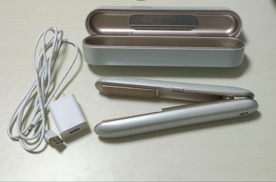 KINUIJO 絹女 ストレート ヘアアイロン ホワイト