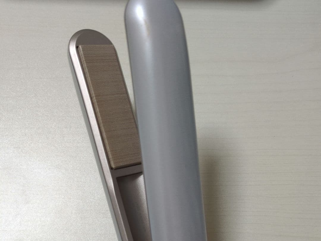 KINUIJO 絹女 ストレート ヘアアイロン ホワイト