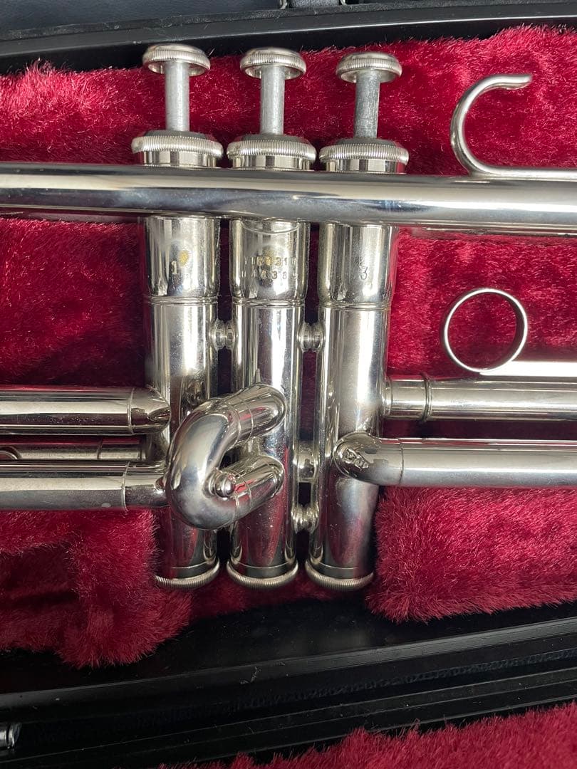 美品YAMAHAトランペット YTR1310 シルバー　ヤマハ 管楽器