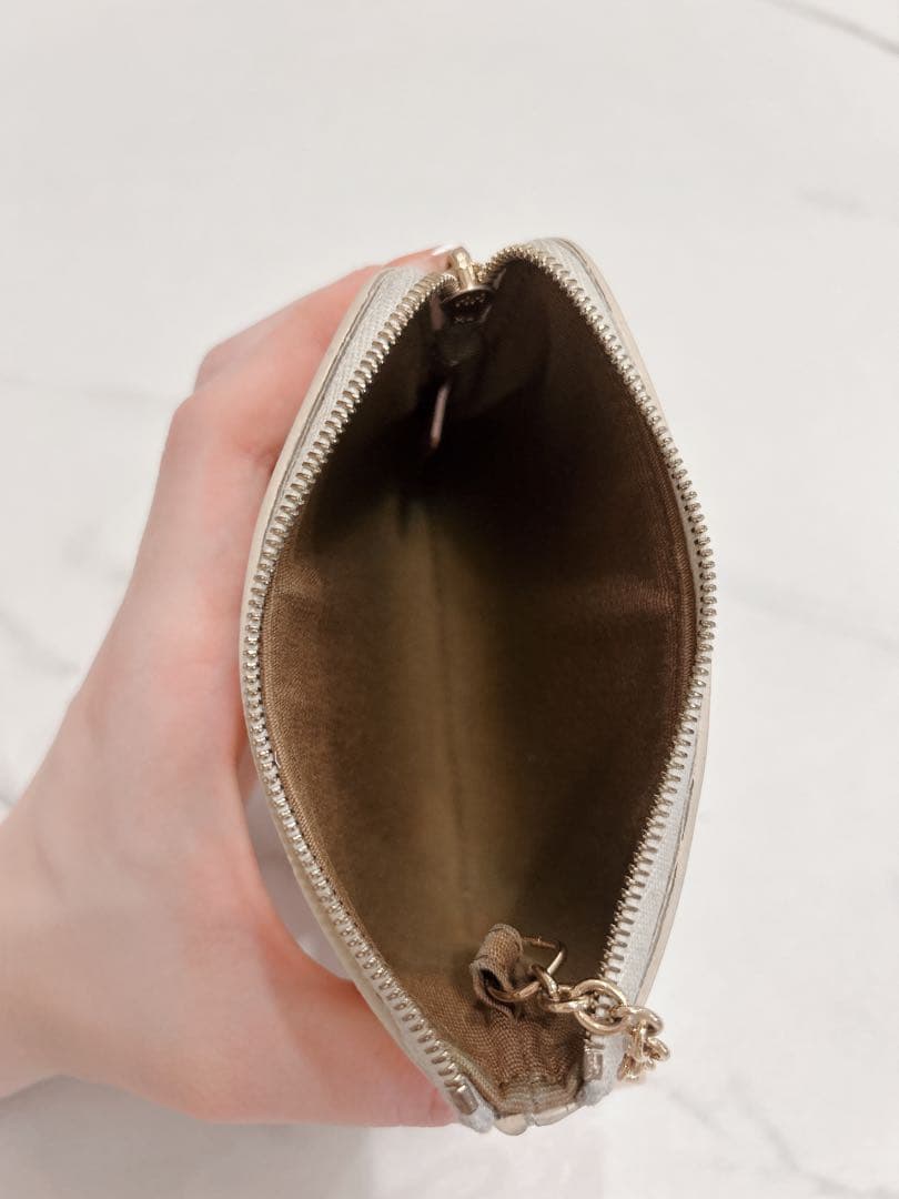 CELINE ケース ホワイト/ベージュ