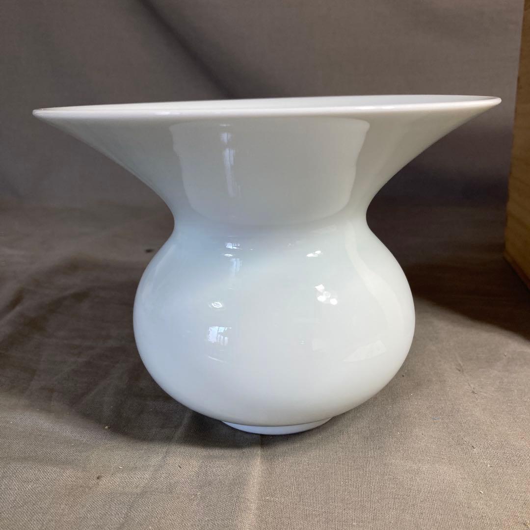 【中村清六】白磁の伝統　日本の名窯　重要無形文化財　中村清六作　白磁　花瓶