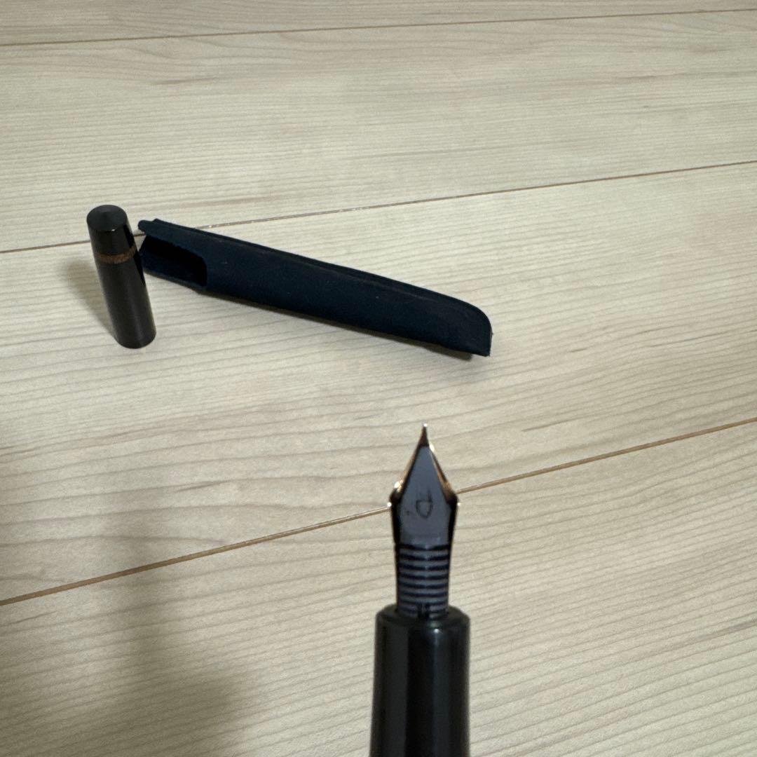 綴り屋　万年筆　漆黒の森