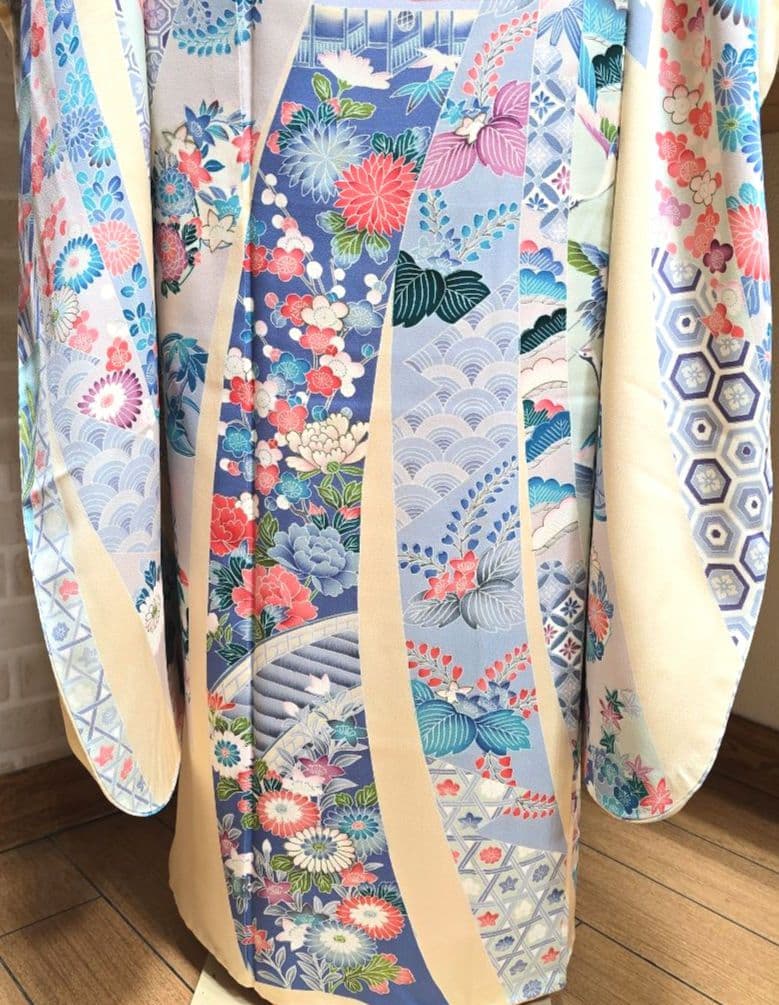 クリーム熨斗目振袖７点フルセット、成人式、前撮り、結婚式に