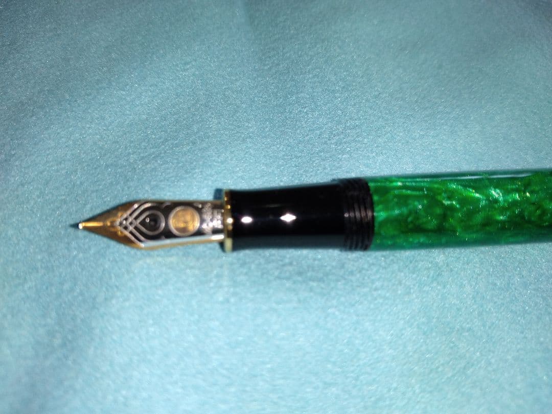 緑色マーブル万年筆
