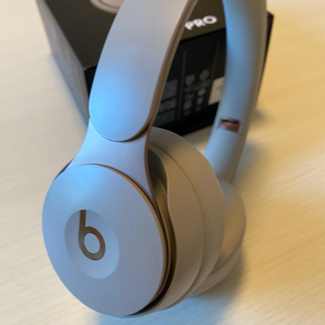 SOLO PRO ワイヤレスヘッドホン