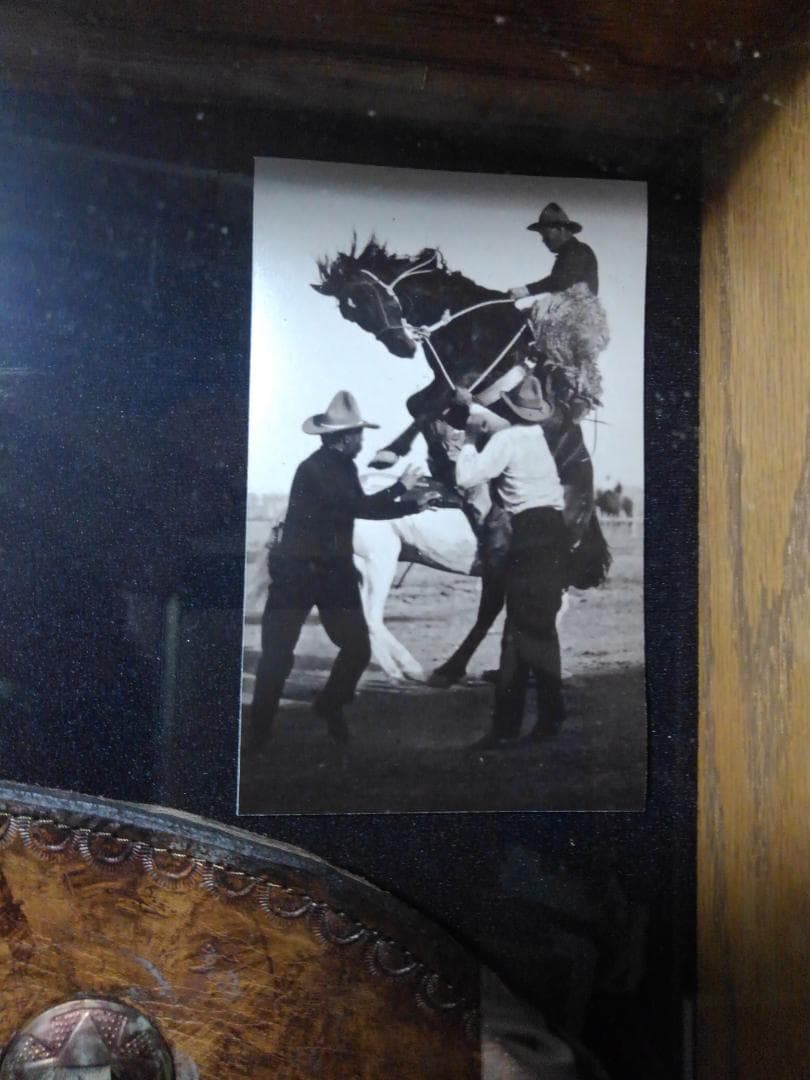 ウエスタンオブジェ　アンティーク　アメリカ大西部   ロデオ　ブロンコバスター