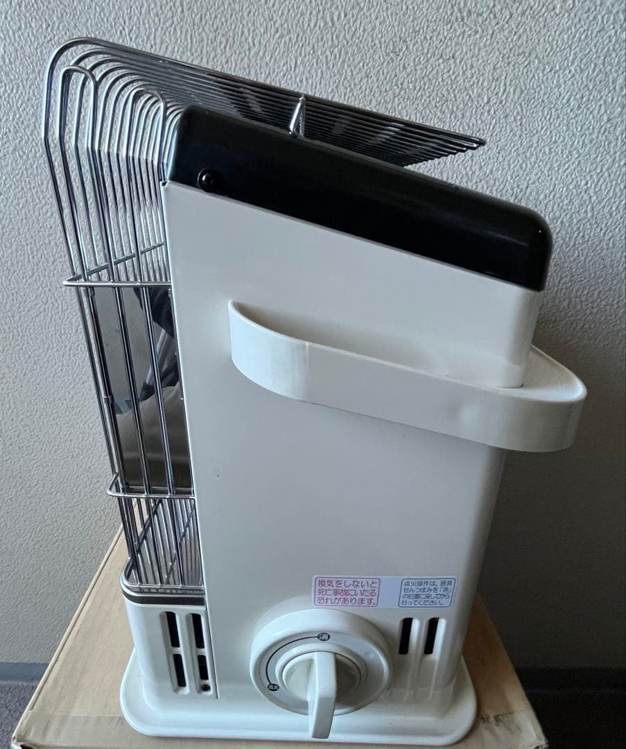 iwatani カセットガス　ストーブ　CB-STV-DKD