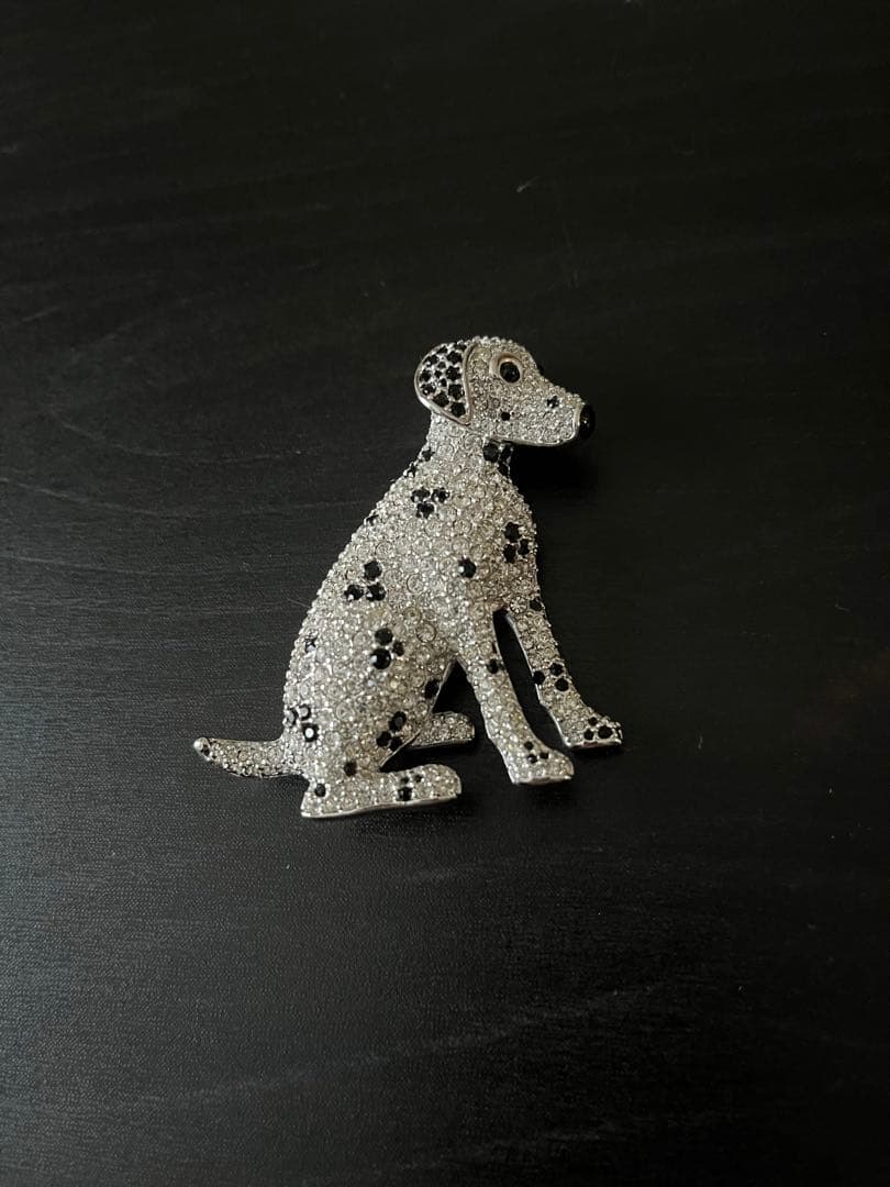 最終値下げ！【美品】スワロフスキー　ブローチ　犬