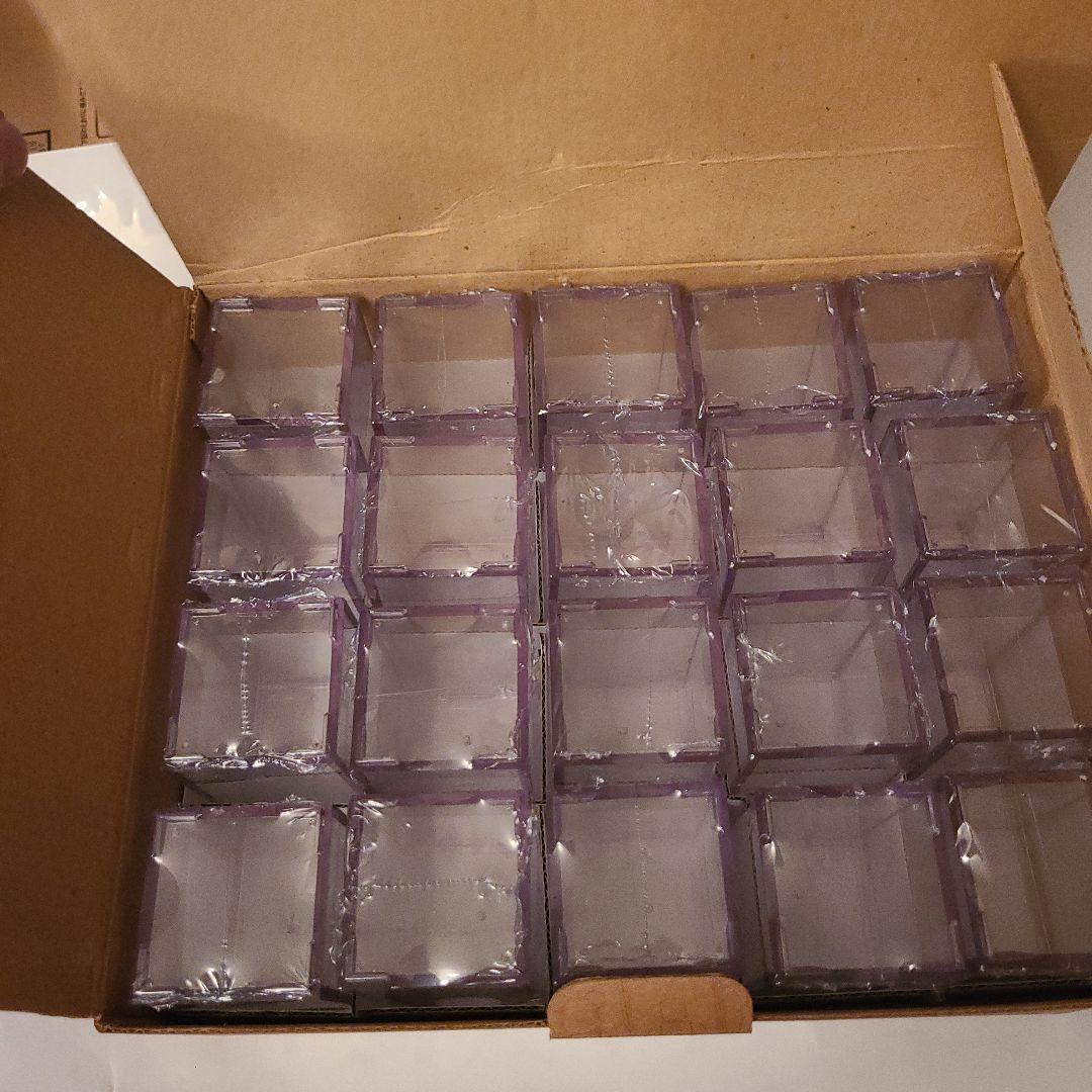 40個セット　キューブリック&ベアブリック専用ケース　メディコム·トイ新品未開封