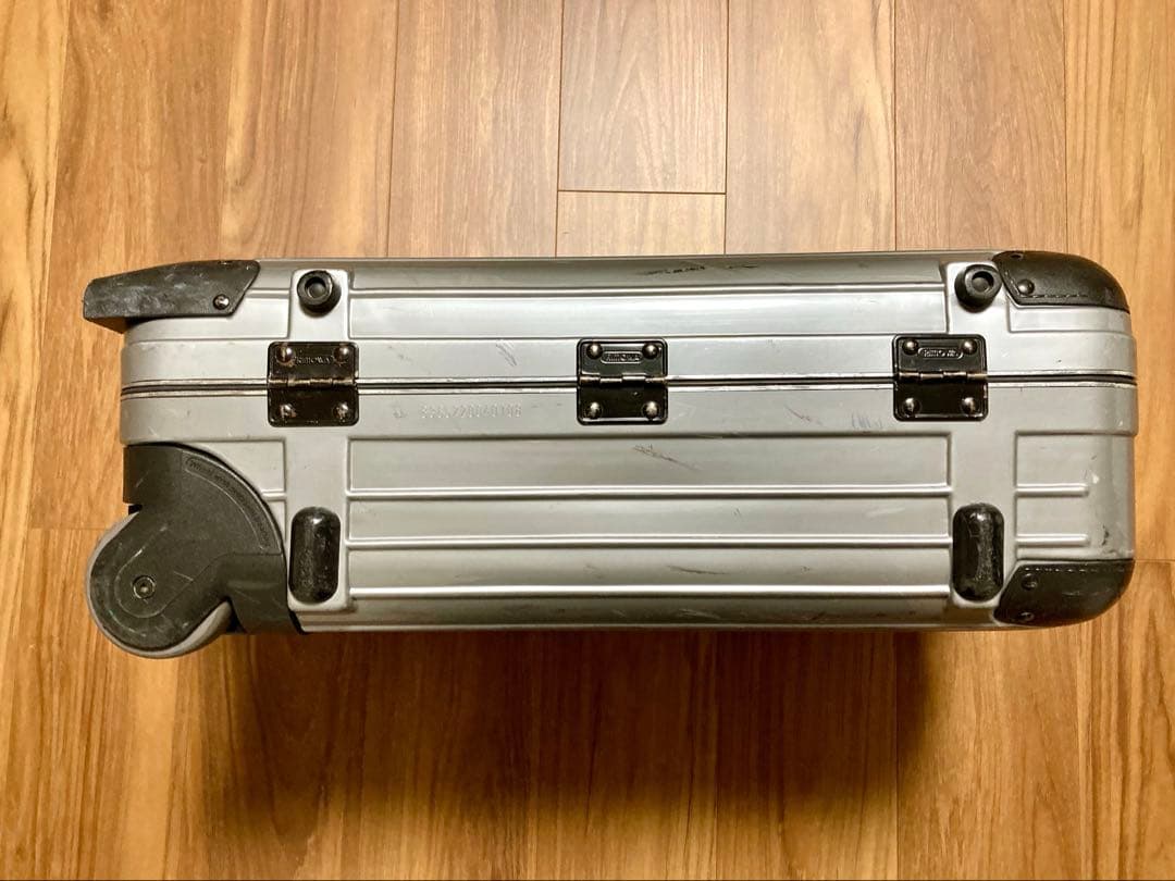 【期間限定！再値下げ】旧型リモワ スーツケースサンバ　2輪　グレー
