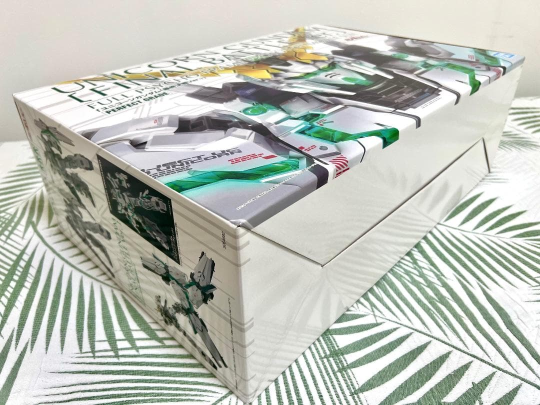 【新品・未組立】ＰＧ 1/60 RX-0 ユニコーンガンダム（最終決戦Ｖｅｒ．）