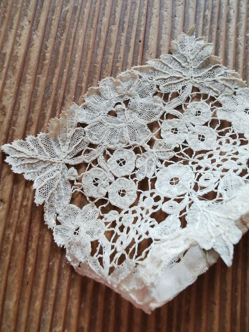 アンティーク ブリュッセルレース 付け襟 ポワンドローズ 胸飾り ジャボ タイ