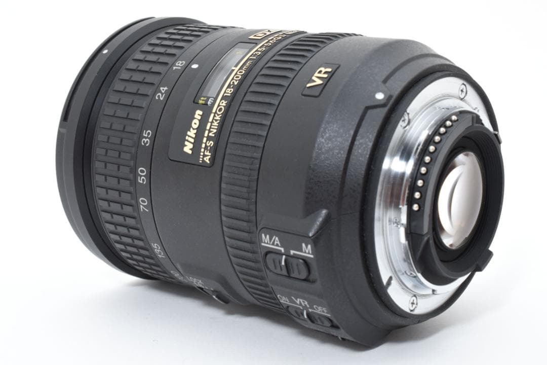 新品級 ニコン AF-S DX 18-200mm 3.5-5.6 Ⅱ H131