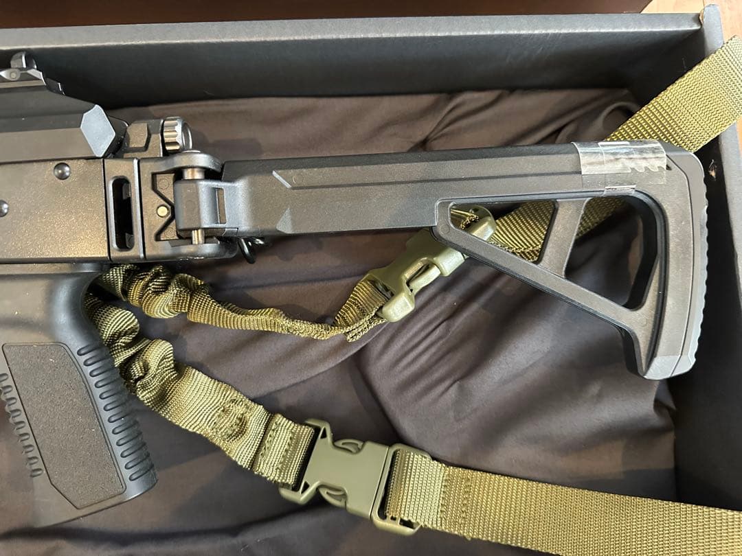 AKX 中古　フォアグリップ　一点式スリング　mlokフラッシュライト付き