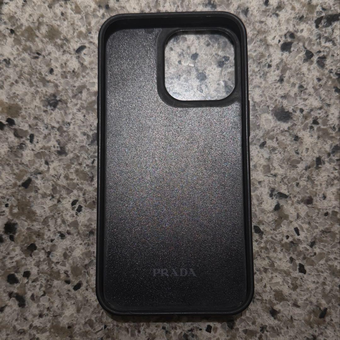PRADA iPhone13proケース