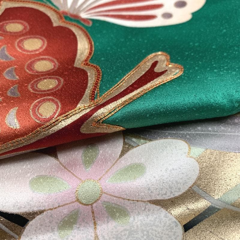 508z16〇仮絵羽 振袖 金彩 蝶々 桜 明るい緑〇美品 成人式 結婚式