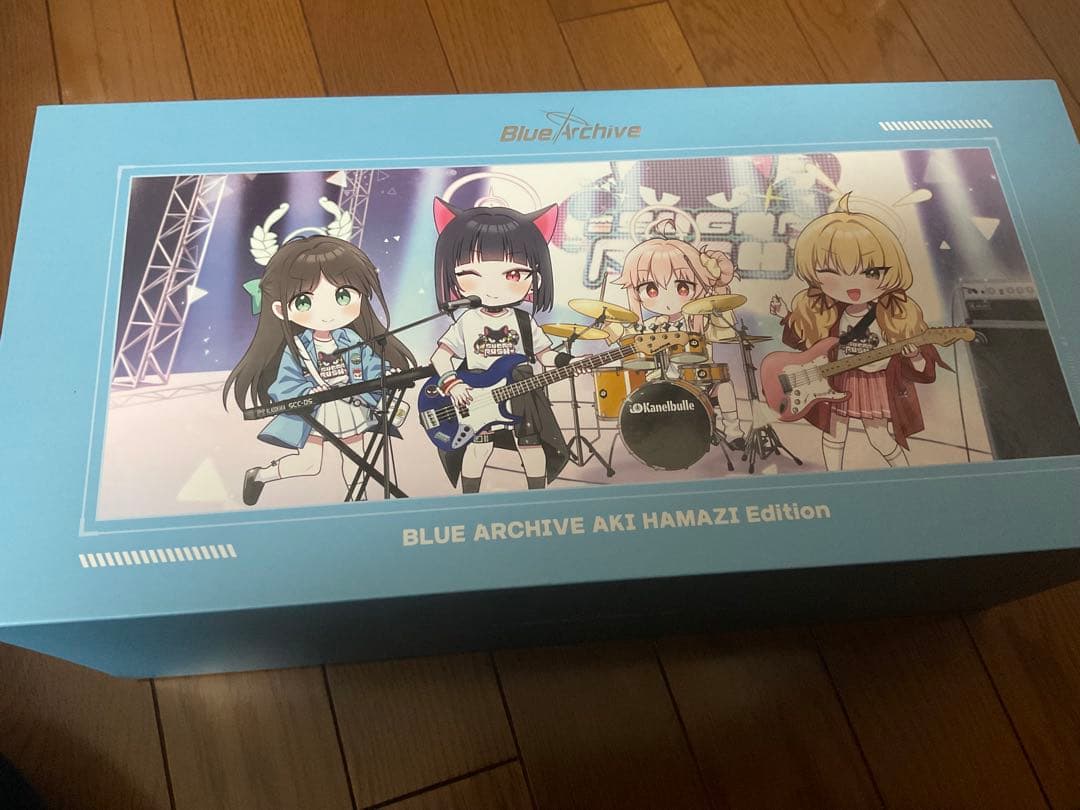 韓国限定　公式コラボ　はまじあき×ブルーアーカイブ　キーボード&プレイマット