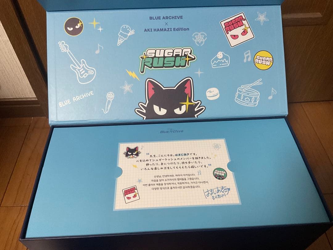 韓国限定　公式コラボ　はまじあき×ブルーアーカイブ　キーボード&プレイマット