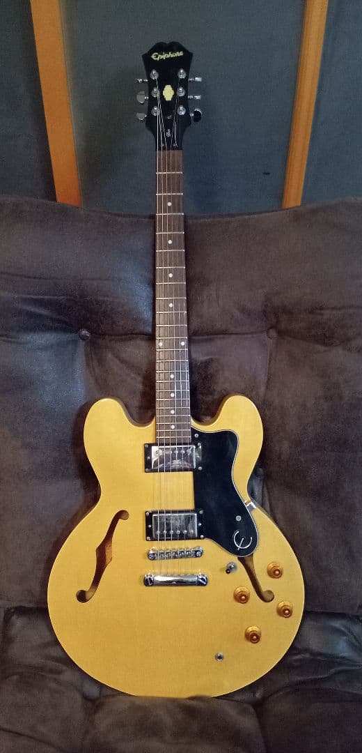 Epiphone DOT セミホロウボディ ナチュラル