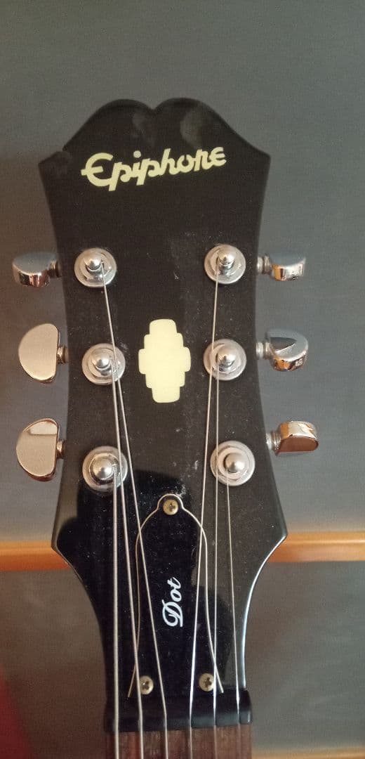 Epiphone DOT セミホロウボディ ナチュラル