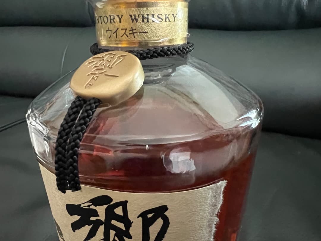 サントリー 響 金キャップ 裏ゴールドラベル 750ml