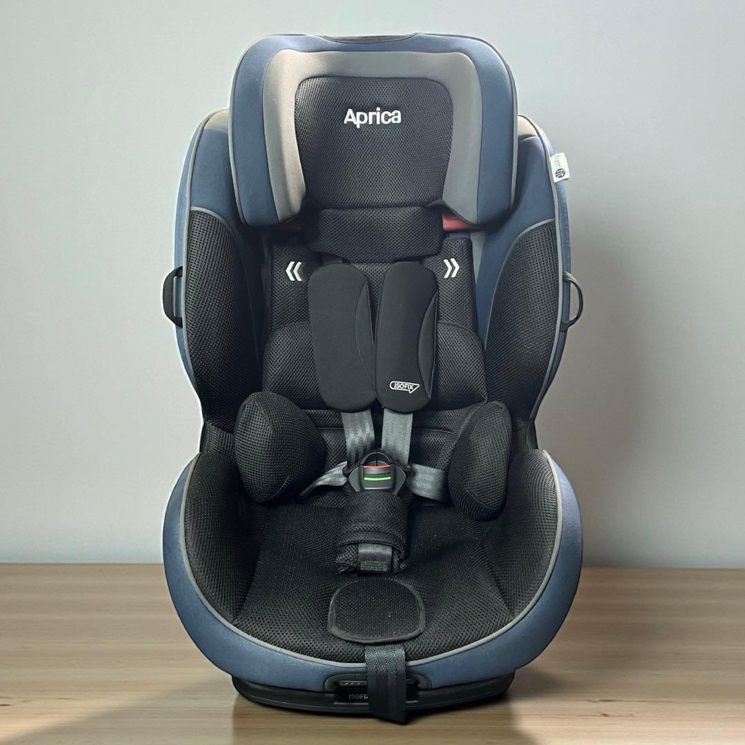 【専用】　　アップリカ フォームフィットAB ISOFIX ネイビー ブラック