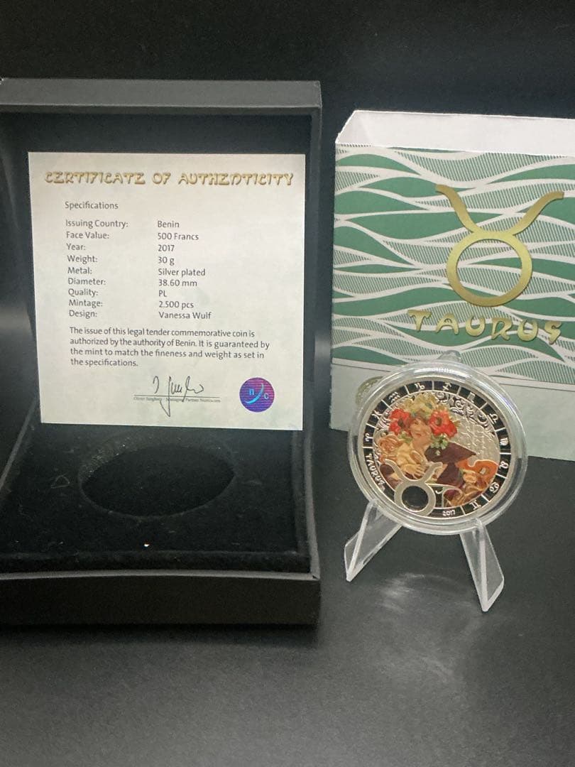 ミュシャ × 黄道十二宮 ― 牡牛座、Taurus　銀メッキ付き白銅貨