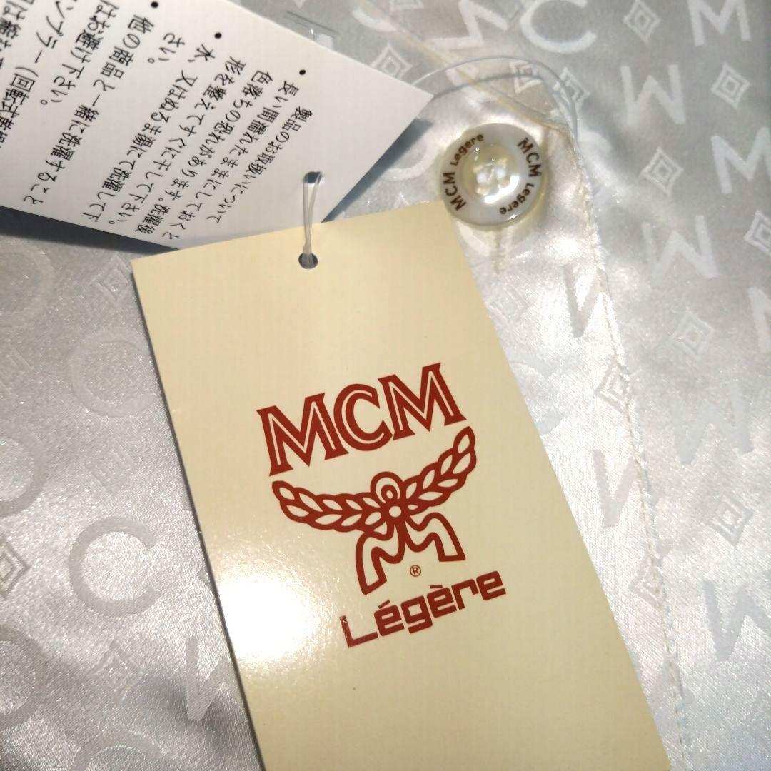 希少　新品　未使用　シルク100% MCM パジャマ　上下セット