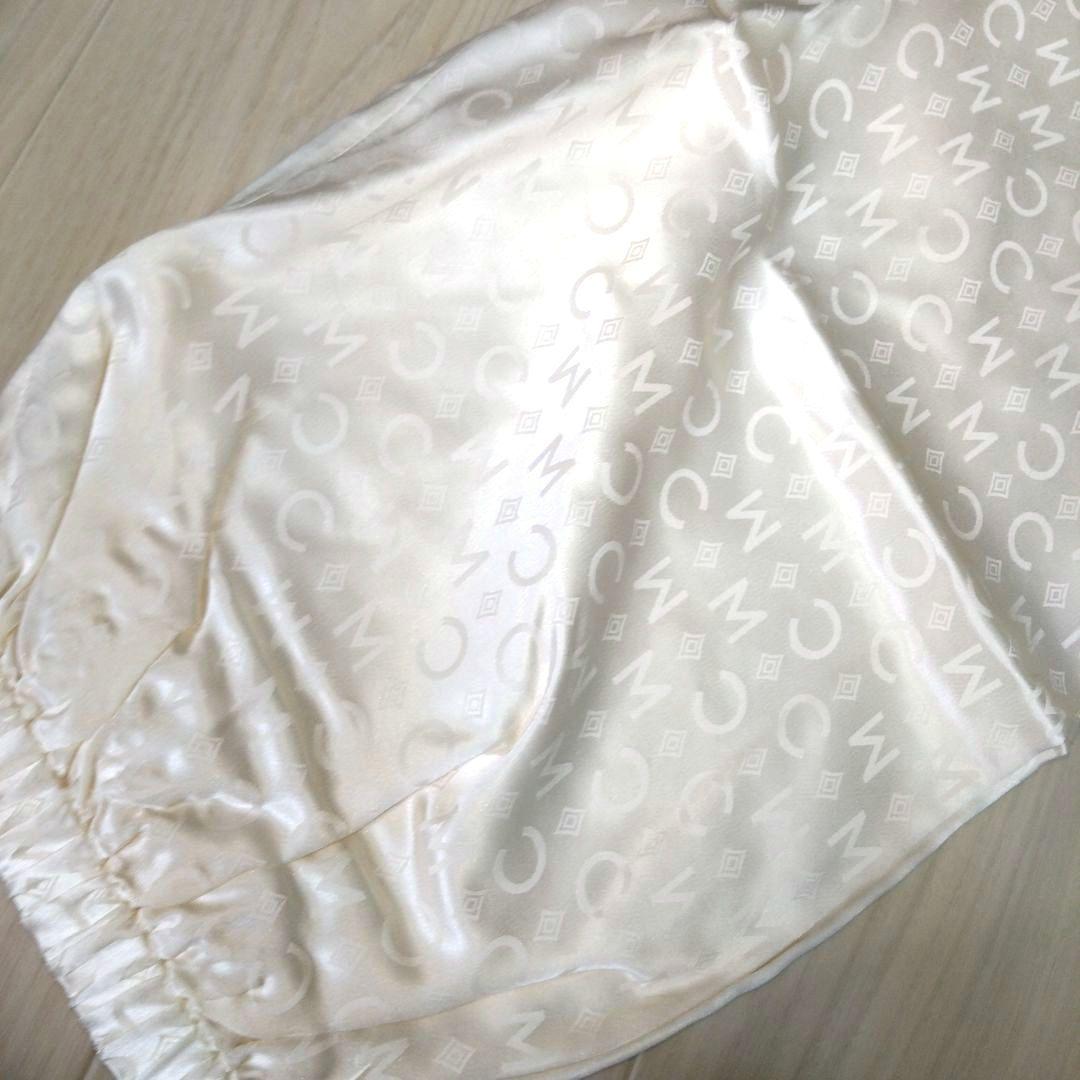 希少　新品　未使用　シルク100% MCM パジャマ　上下セット