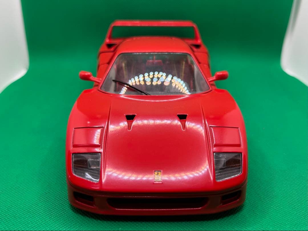 Ferrari F40 1/18スケール 赤